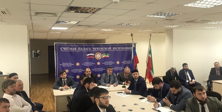 Коллектив Счетной палаты во главе с Председателем Абдул-Хамидом Сайпаевичем Байбетировым принял участие в двух семинарах