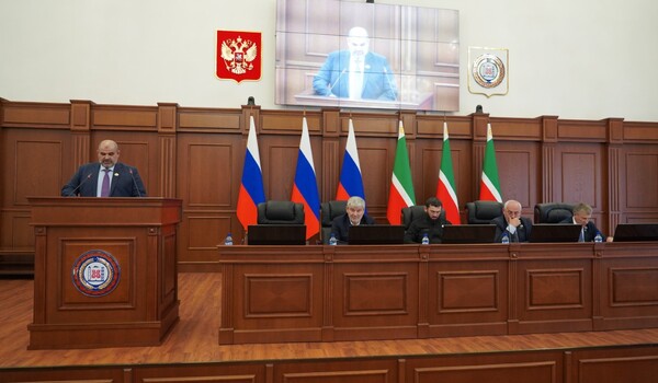 27.05.2021 года Руководство Счетной палаты Чеченской Республики, во главе с Председателем Палаты А-Х.С. Байбетировым приняло участие в заседании Парламента Чеченской Республики