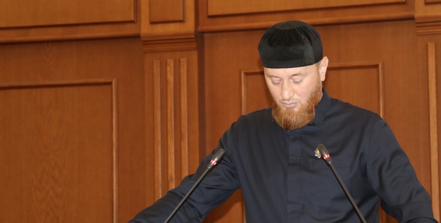 Председатель Счетной палаты Чеченской Республики Асламбек Шайхиевич Хазуев принял участие в заседании Парламента Чеченской Республики